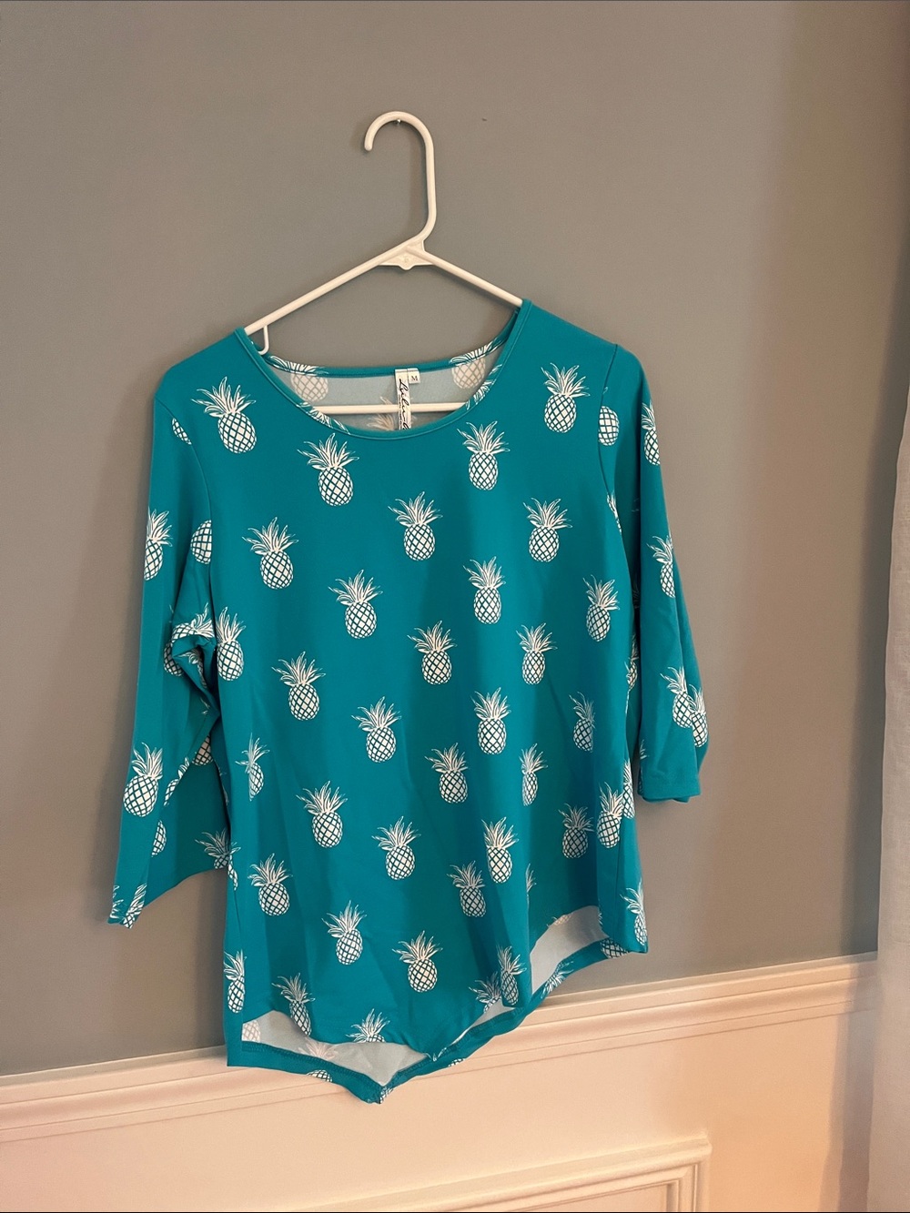 Women’s Teal Pineapple Print 3/4 Sleeve Top